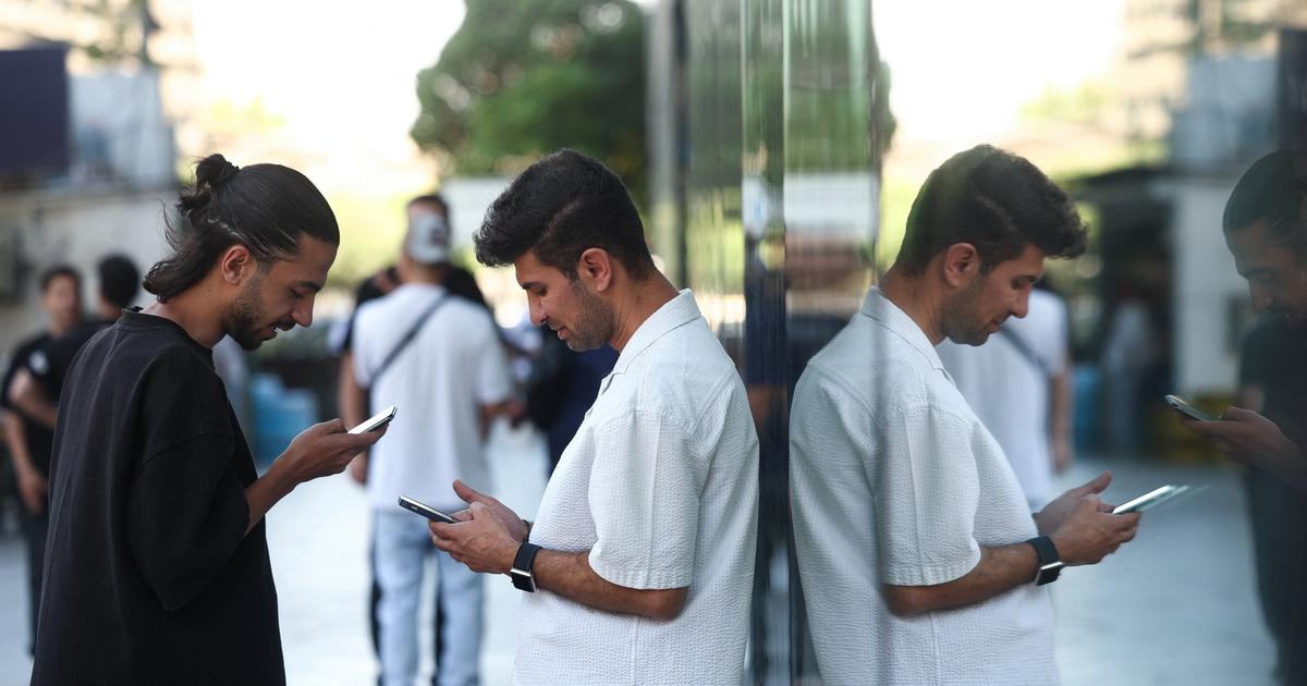 Iran’s partial internet return exposes rift inside ruling system