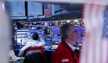 Global Long Bond Yields Hit Highest in Almost Two Decades