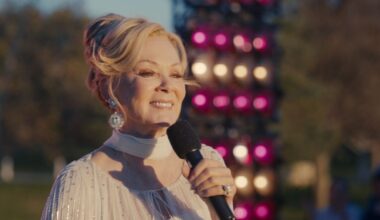 ‘Hacks’ Finale: Deborah’s Ending Is a Death Dream