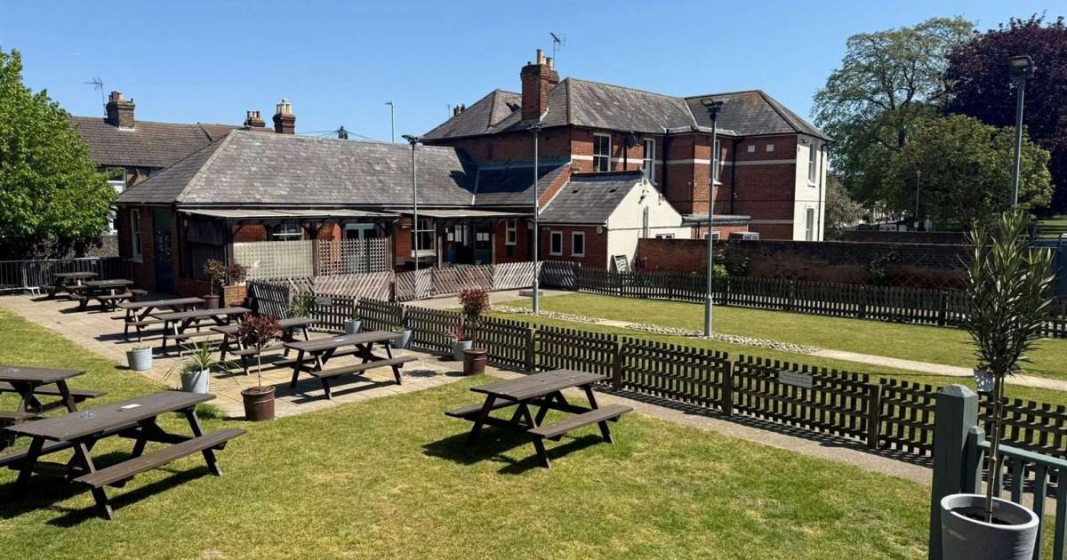 Pub considers banning 'feral' kids running amok while parents look the other way | News UK