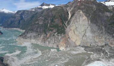Alaska landslide set off CN Tower-sized tsunami last year — and a warning for B.C.