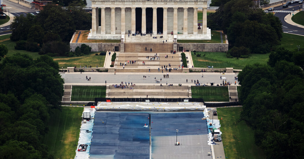 Trump Gave Out a No-Bid Contract to Turn D.C.’s Reflecting Pool Blue
