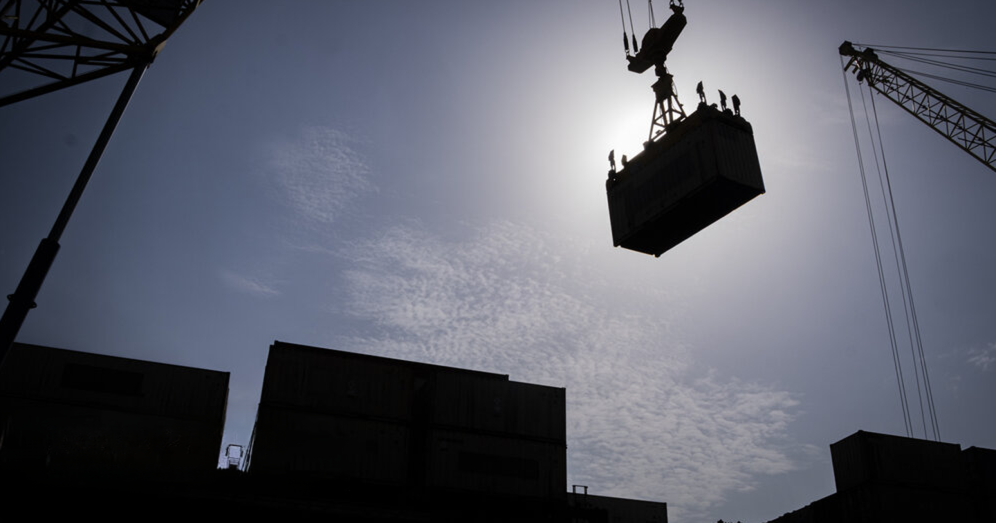 Can Iran’s economy survive a twin squeeze from blockade and blackout?