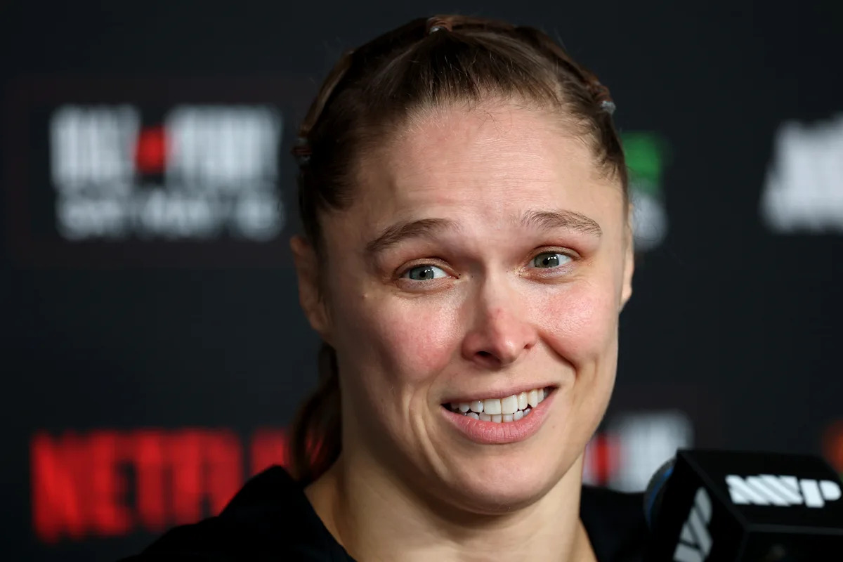 Ronda Rousey, Jake Paul react to UFC breaking Conor McGregor news in the middle of Netflix MMA debut