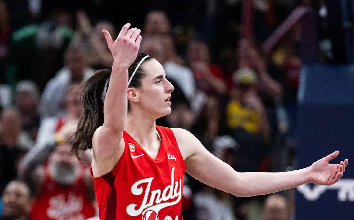 Caitlin Clark benched after heated exchange with coach Stephanie White