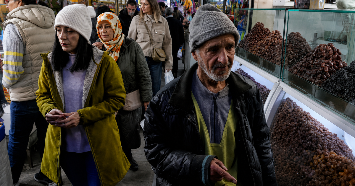 Inflation pushes Iranians to buy food in installments