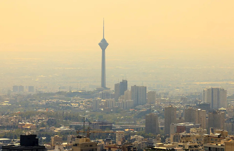 More than 1,400 Iranians have been killed in the war so far. / Thaier Al-Sudani / REUTERS