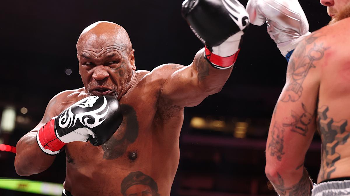 Advisor quotes Mike Tyson after S&P 500's 9% Iran war drop: 'Everyone has a plan until they get hit in the mouth'