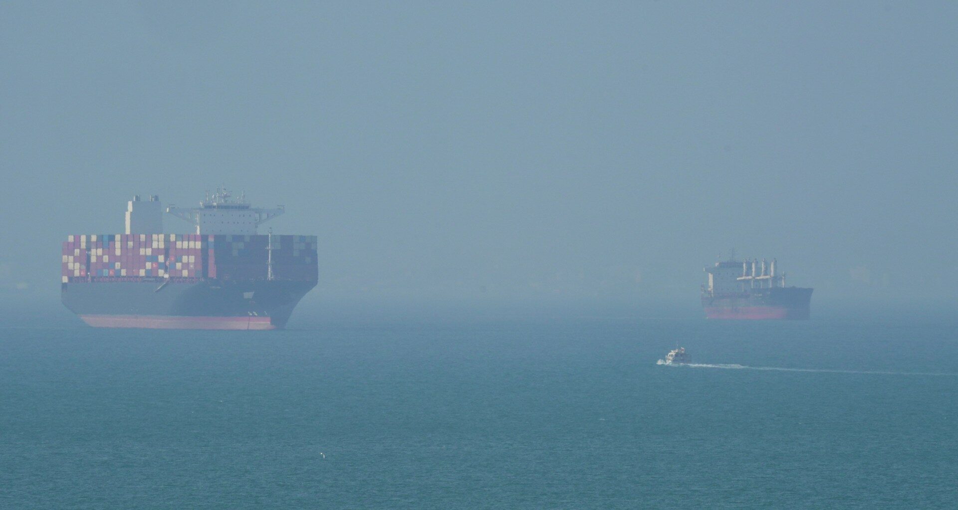 US warns shippers against paying Strait of Hormuz tolls, ‘donations’ | US-Israel war on Iran News