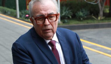 Mexican governor accused by U.S. of drug trafficking steps down during investigation