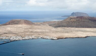 Record amount of cocaine seized from ship in Atlantic Ocean by Spanish police, union says