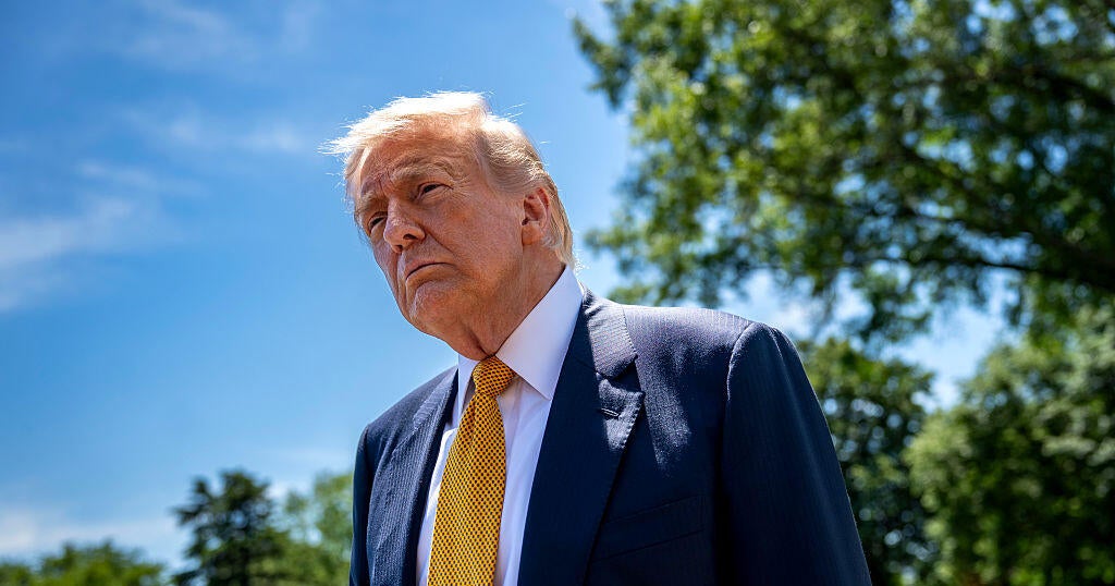 Stress, uncertainty as economy views decline; many voice frustration with Trump's economic approach, CBS News poll finds