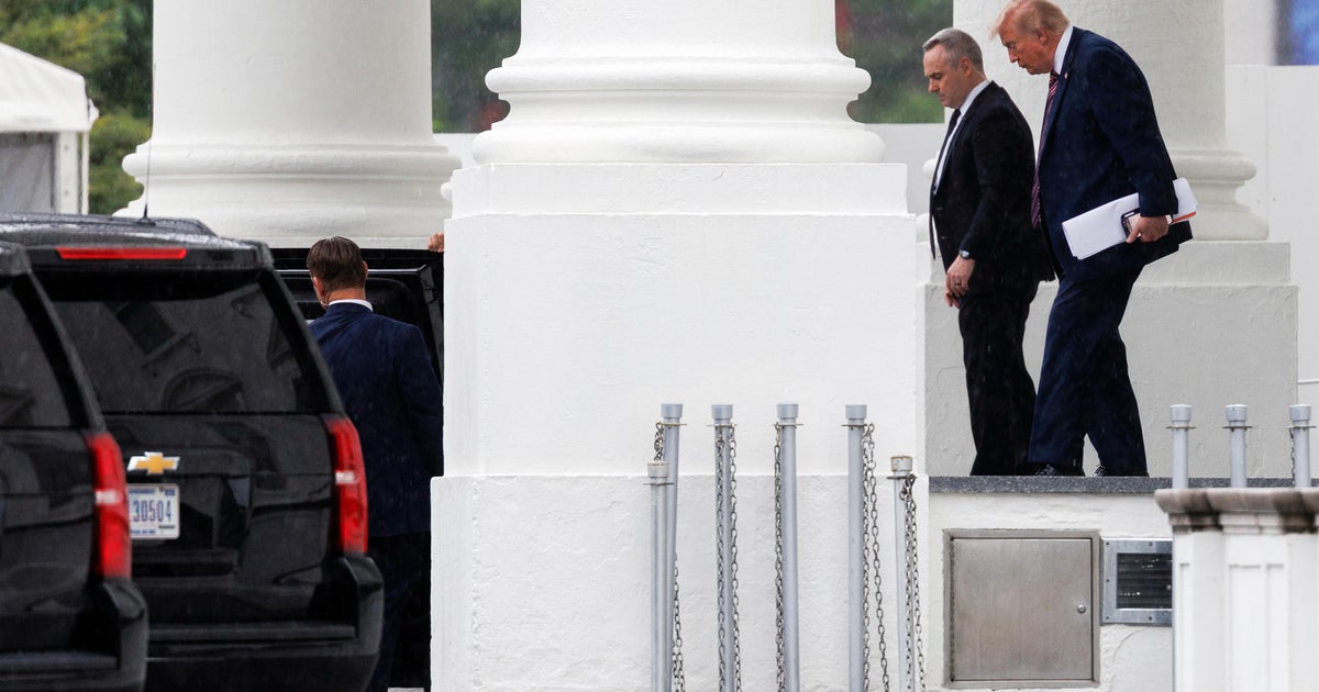 Trump moves Cabinet meeting from Camp David to White House due to weather