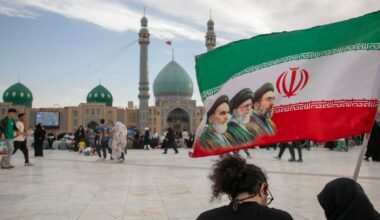 Live Updates: Vance says U.S. and Iran close but "not there yet" on initial deal to reopen Strait of Hormuz