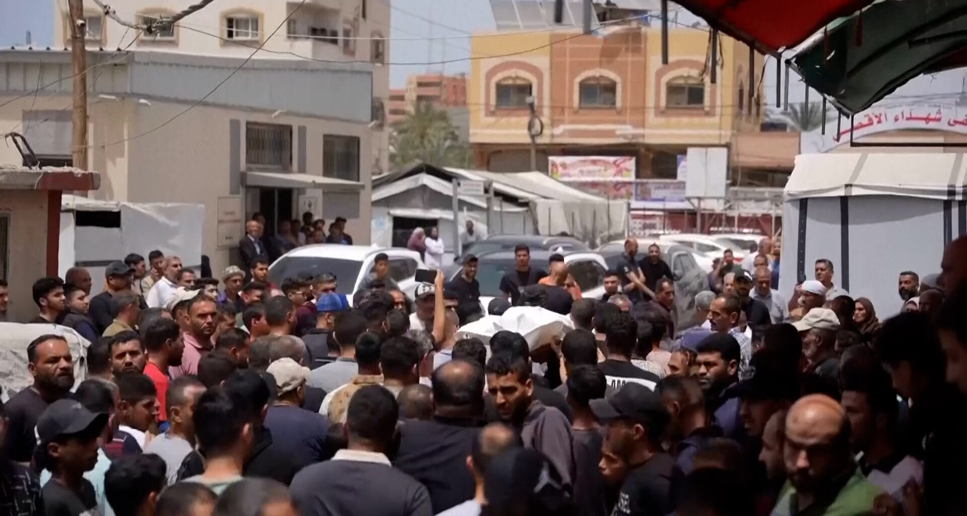 Israel kills three Palestinians in strike on an aid kitchen in Gaza | News