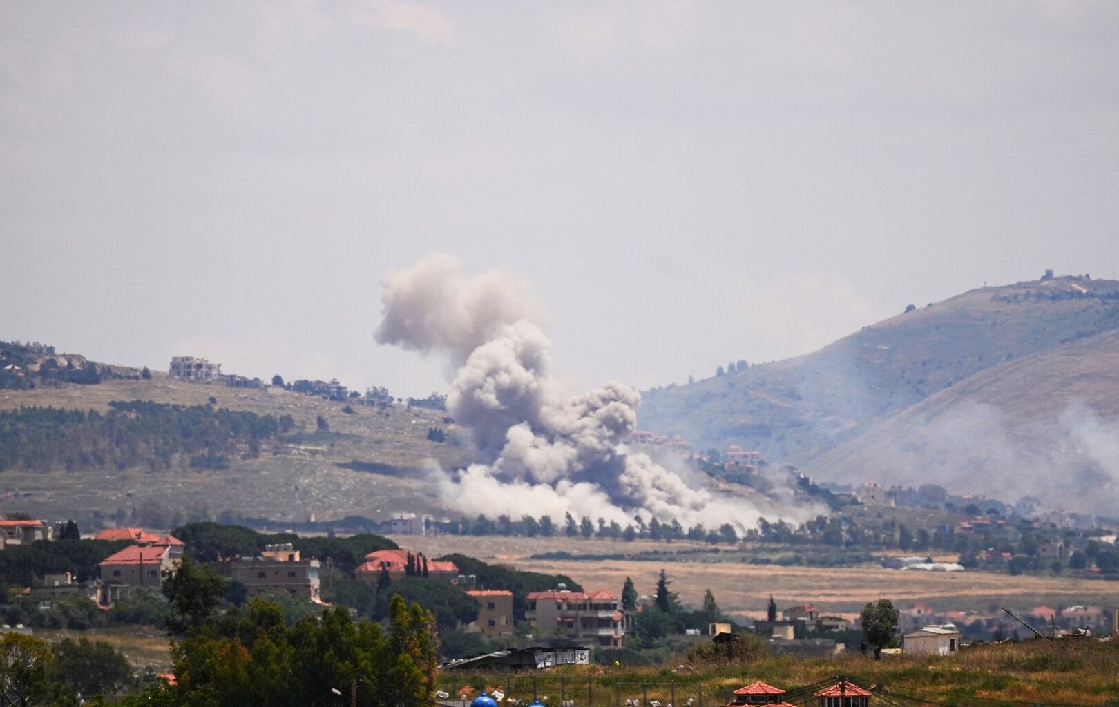 Frustration in Lebanon as Israel expands invasion | Israel attacks Lebanon