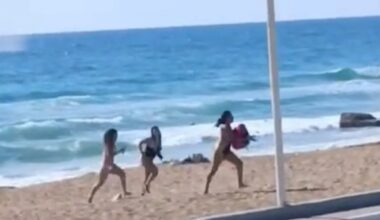 Panic on beach in northern Israel during Hezbollah strikes | Israel attacks Lebanon