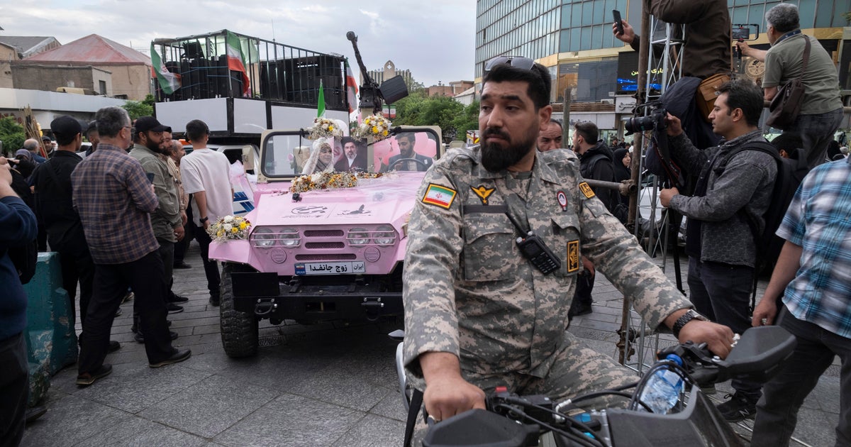 Iran stages mass weddings for couples said to have volunteered for "self-sacrifice" in war with U.S.