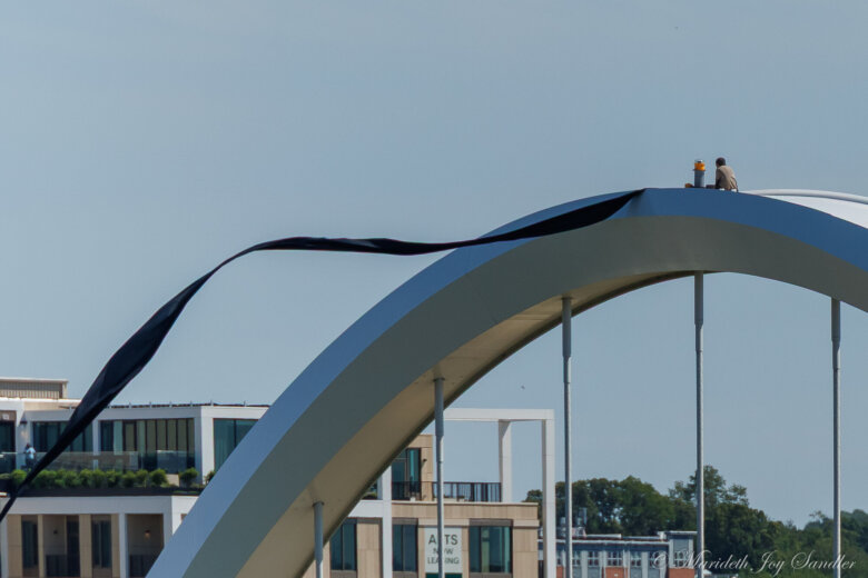 South Capitol Street reopens; ‘barricade situation’ remains after man scales Frederick Douglass Bridge