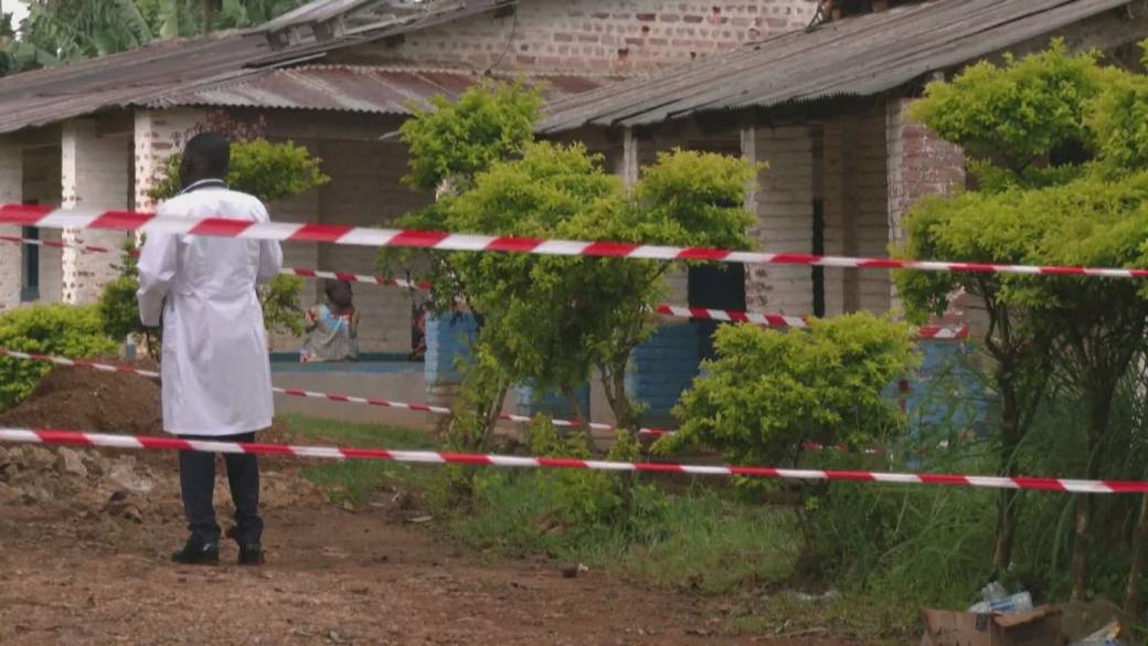 Click to play video: 'DRC Treatment hospital attacked during Ebola outbreak'