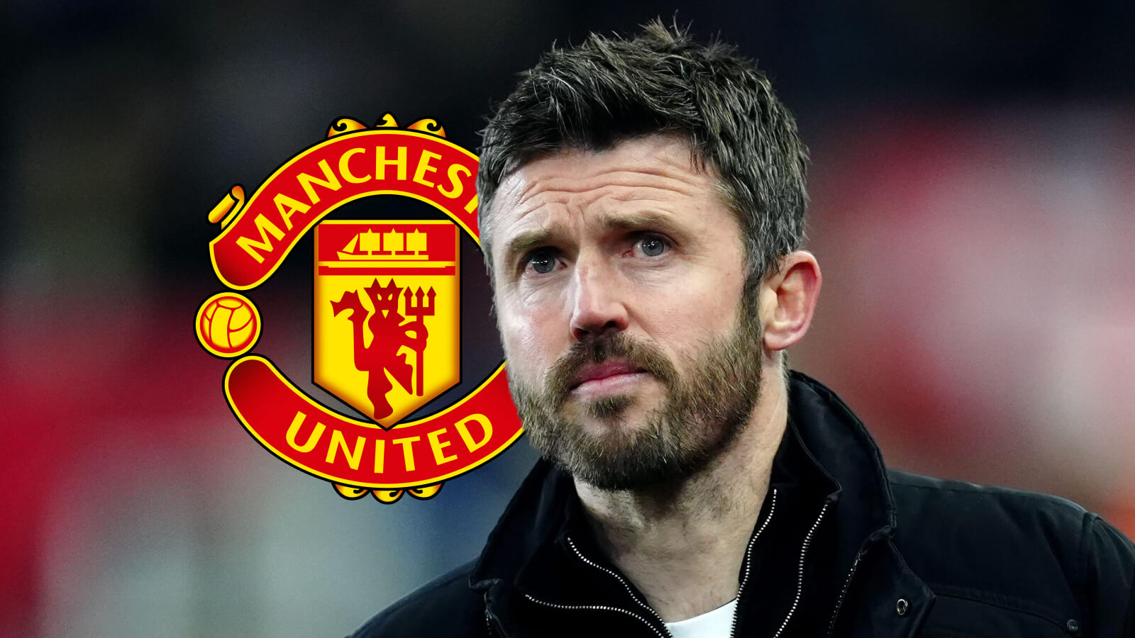 Michael Carrick next to the Man Utd badge