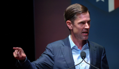 Middleton defeats Roy in GOP attorney general runoff