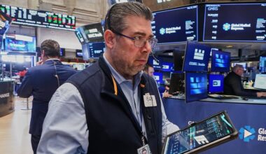A reversal in oil prices helps stock markets to steady