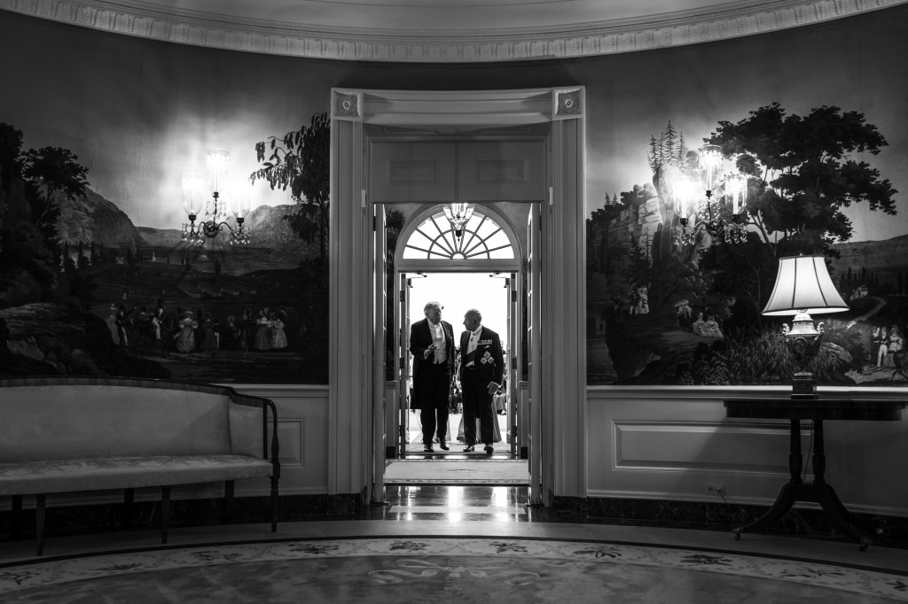 President Donald J. Trump and First Lady Melania Trump greet King Charles III and Queen Camilla of the United Kingdom at the South Portico before a State Dinner, Tuesday, April 28, 2026. (Official White House Photo by Daniel Torok)