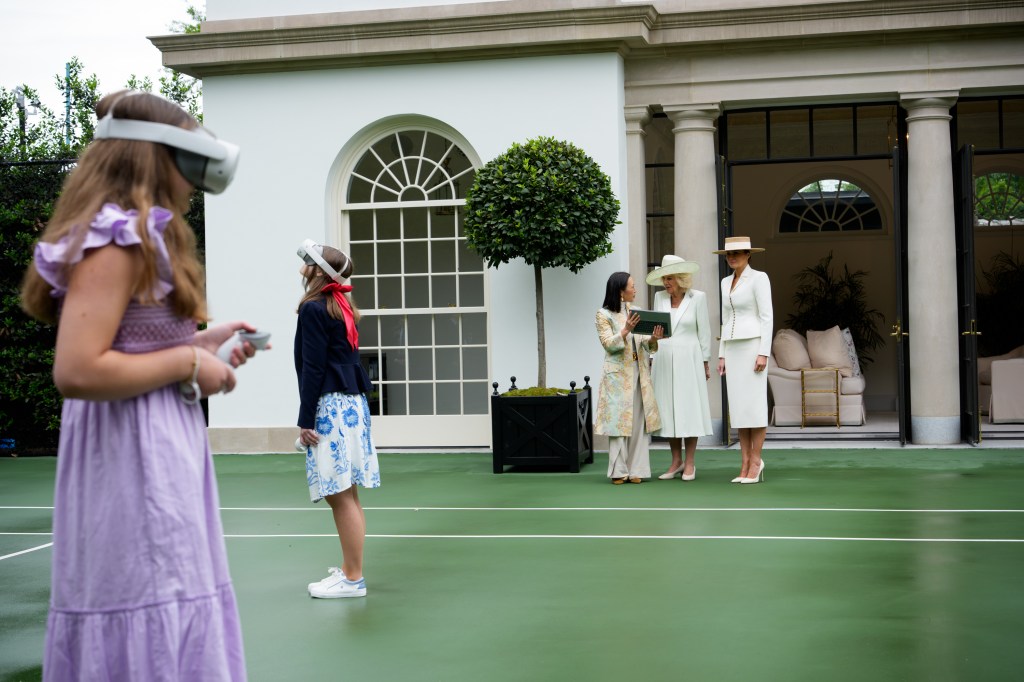 President Donald J. Trump and First Lady Melania Trump greet King Charles III and Queen Camilla of the United Kingdom at the South Portico during a State Arrival ceremony, Tuesday, April 28, 2026. (Official White House Photo by Andrea Hanks)