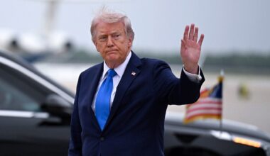 Trump calls rare Camp David Cabinet meeting amid critical Iran talks
