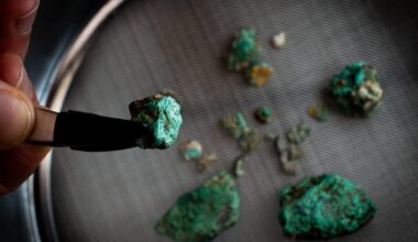 This High-Altitude Cave Drew Humans for Thousands of Years—and These Green Rocks Explain Why