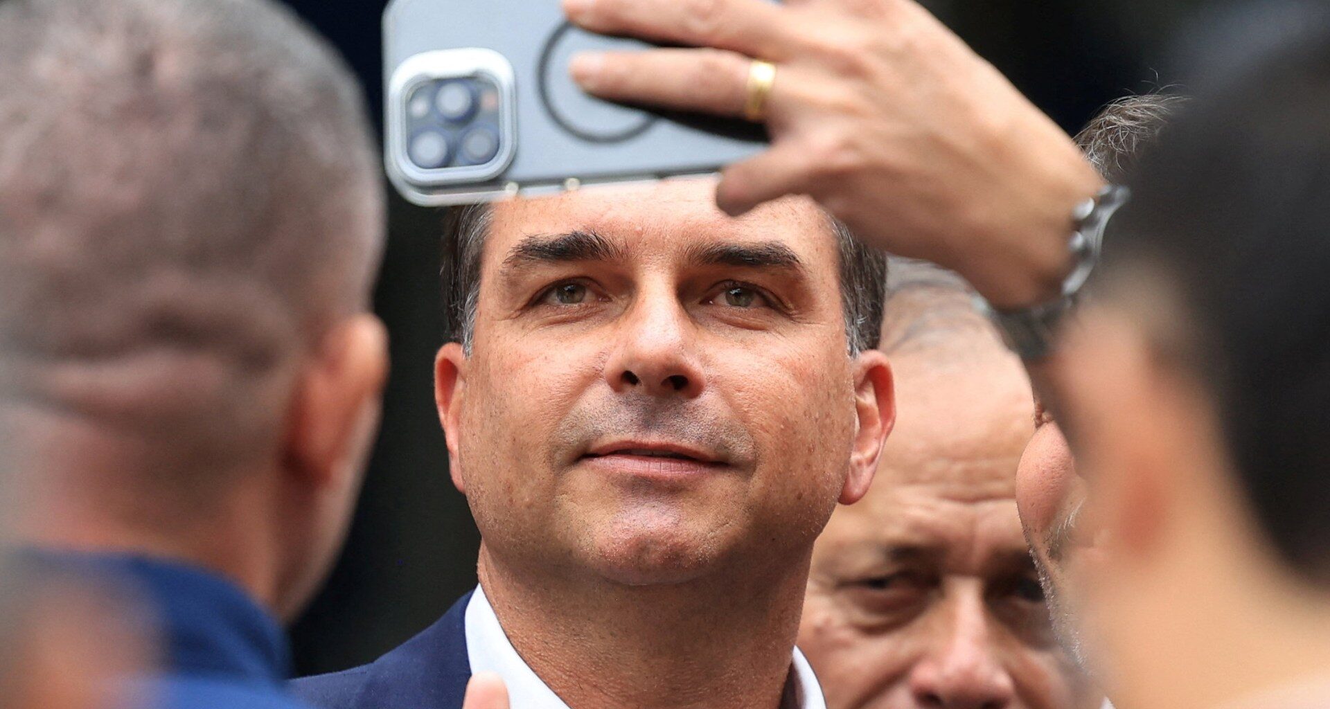Poll shows Lula and Bolsonaro tied before Brazil’s presidential election | Elections News