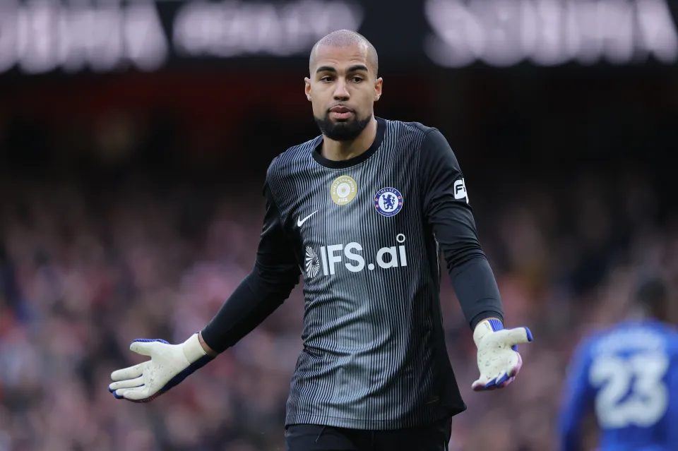 Robert Sanchez during Chelsea's defeat at Arsenal