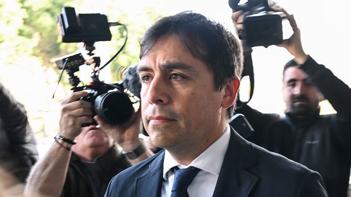 Salvador Plasencia arriving at Edward R. Roybal Federal Courthouse in Los Angeles