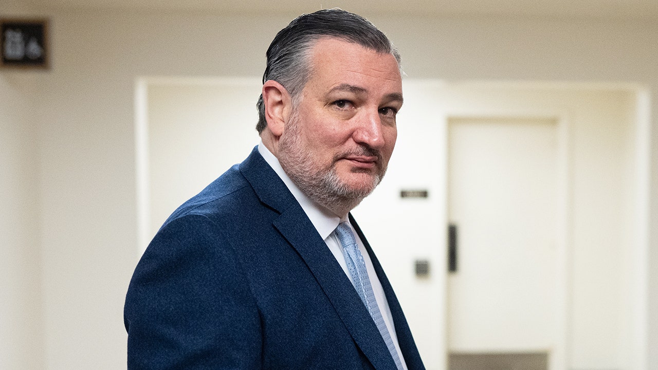 Trump advisors slam Pompeo, Cruz for undermining Iran deal negotiations