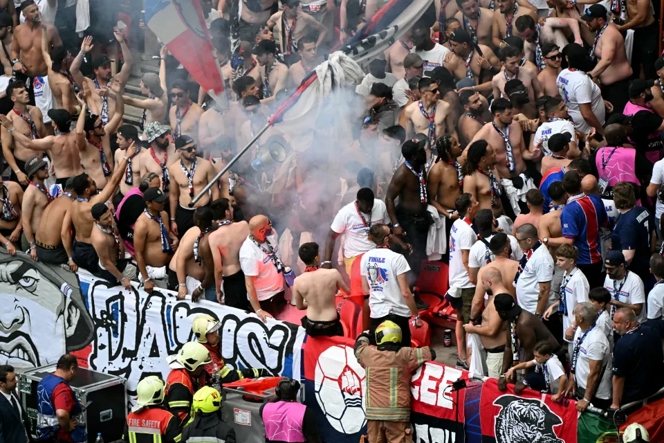 PSG fans clash at the Champions League final.