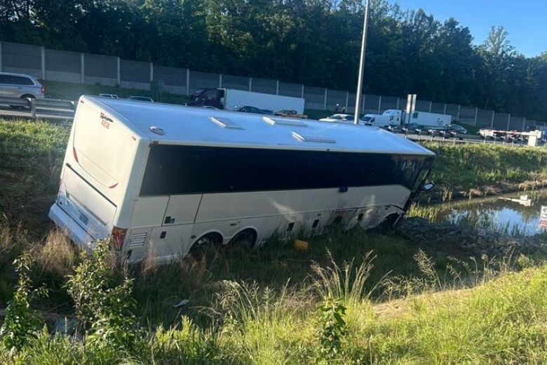 5 dead, dozens injured in crash on I-95 southbound in Stafford Co.