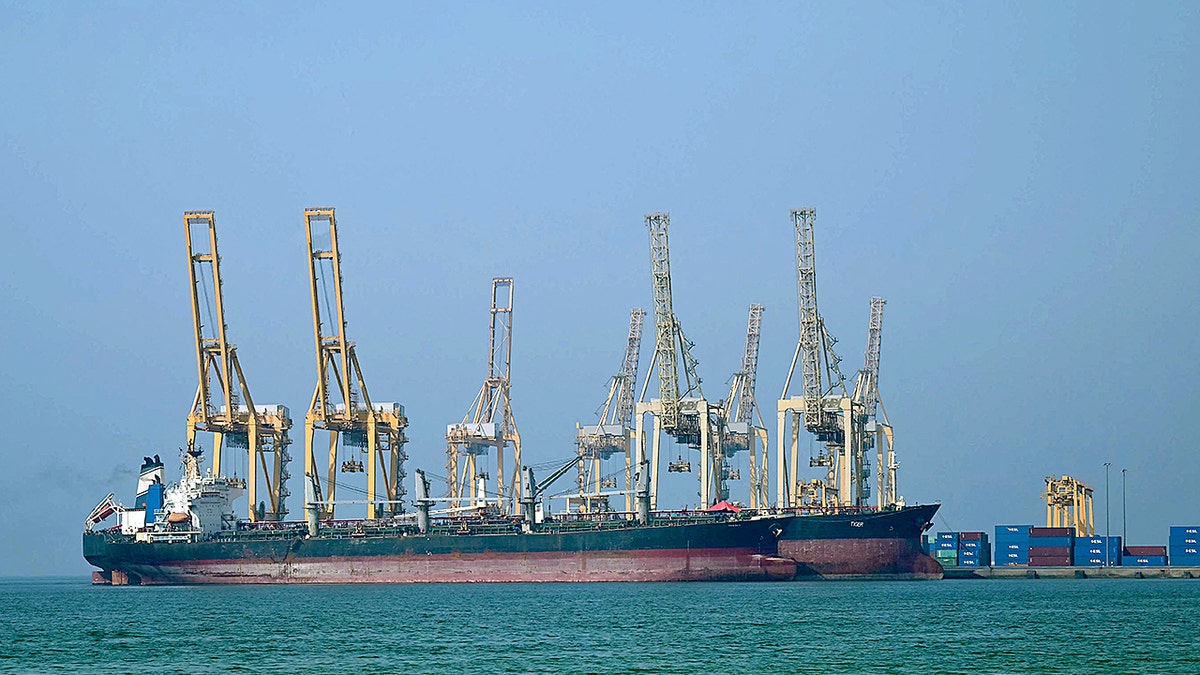 Oil tanker Hormuz