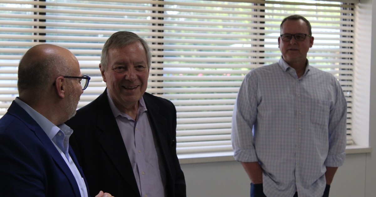 Sen. Durbin is hopeful, but skeptical, of Trump closing Iran deal