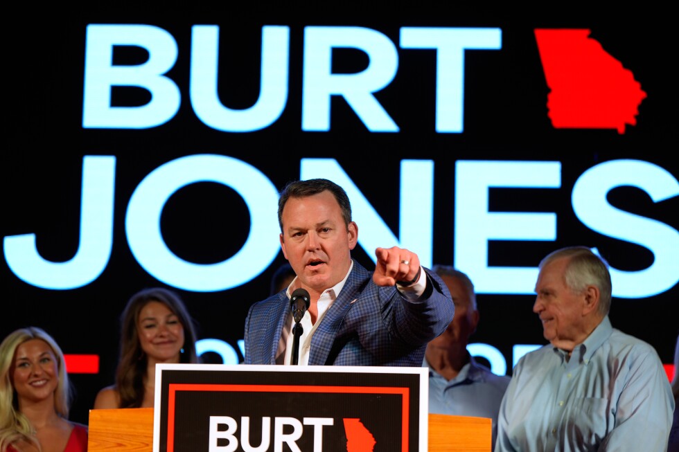 Trump's false 2020 election claims loom over Georgia's GOP runoffs