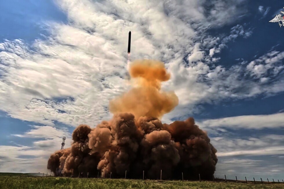 Russia holds massive nuclear drills