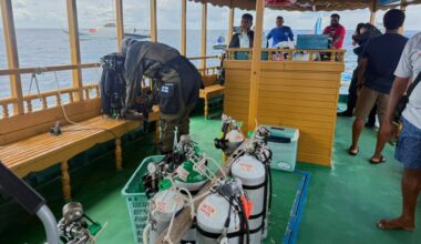 Divers recover bodies of Italians from Maldives underwater cave
