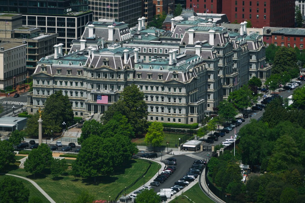 Why Trump wants to paint the Eisenhower building white