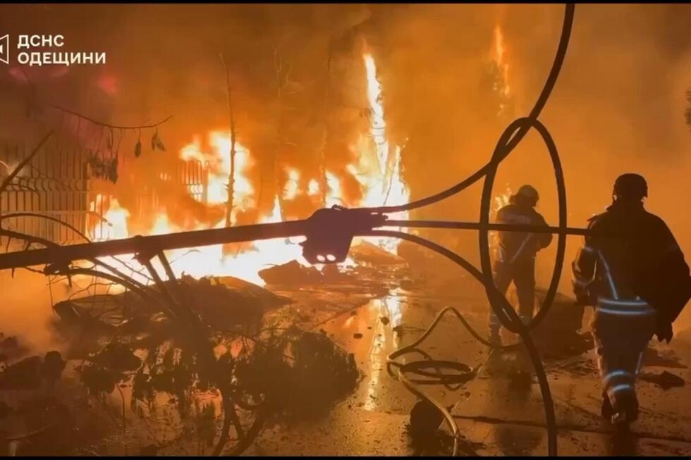 Ukraine launches strikes on Russian oil infrastructure
