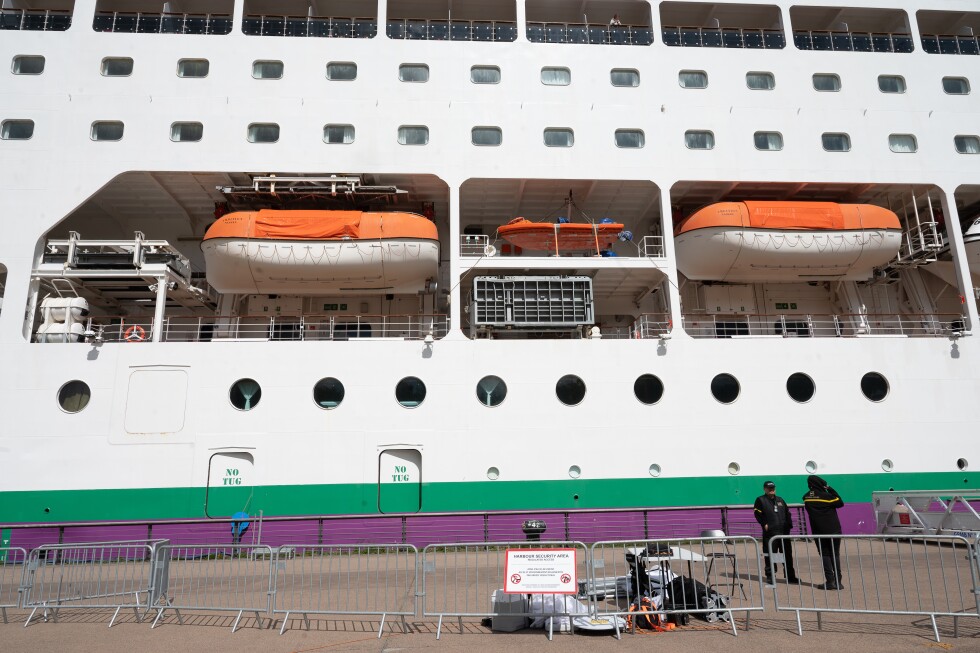 British cruise ship with 1,700 on board hit by illness, no hantavirus link