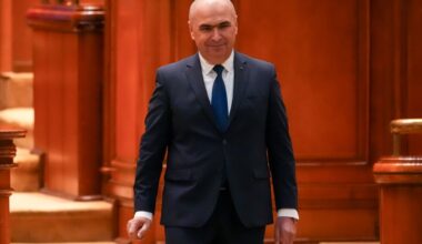 Romania's prime minister toppled in no-confidence motion