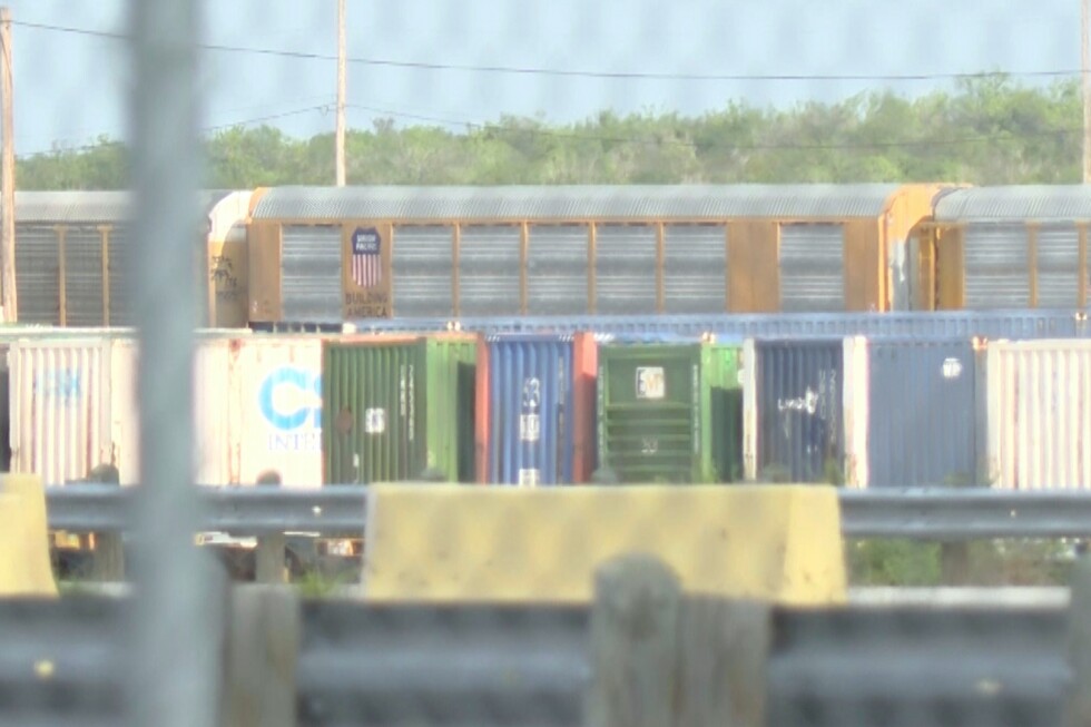 6 found dead in shipping container at Union Pacific rail yard in Texas