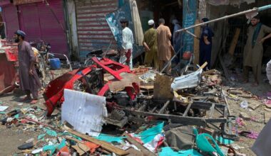 Pakistan blast kills 9, wounds more than 2 dozen