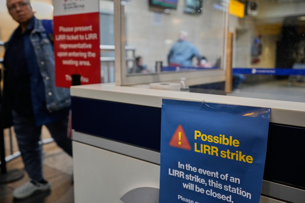Strike deadline looms for Long Island Rail Road