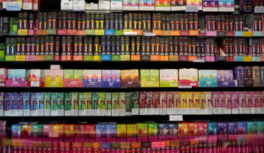FDA's new vaping policy blindsided regulators, staffers say